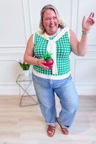 Entro Pamela Spring Feeling Top, casual 105 top in vibrant fabric, shown on a model with stylish details and relaxed fit.