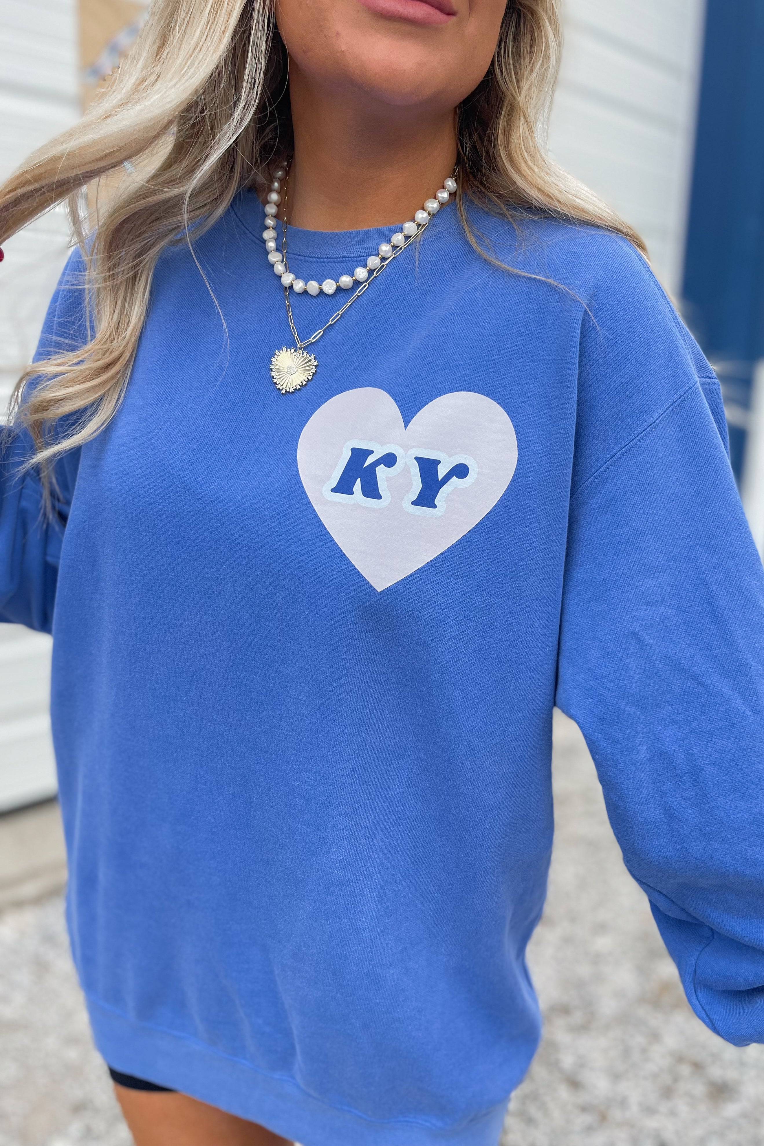 Comfort colors graphic sweatshirt online