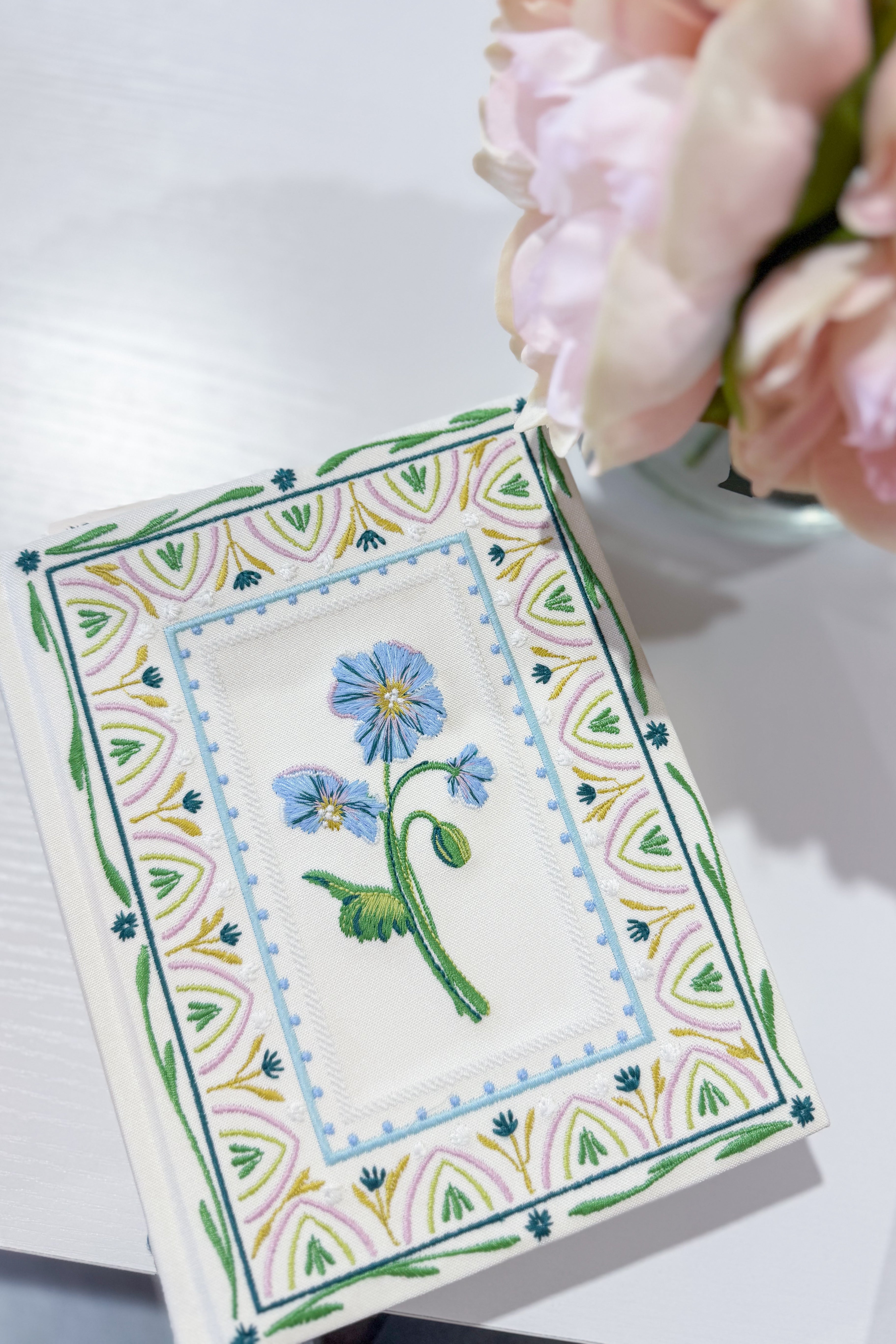 HOSANNA REVIVAL NLT Lisbon Theme Notetaking Bible with decorative cover and interior pages for Bible journaling and note-taking