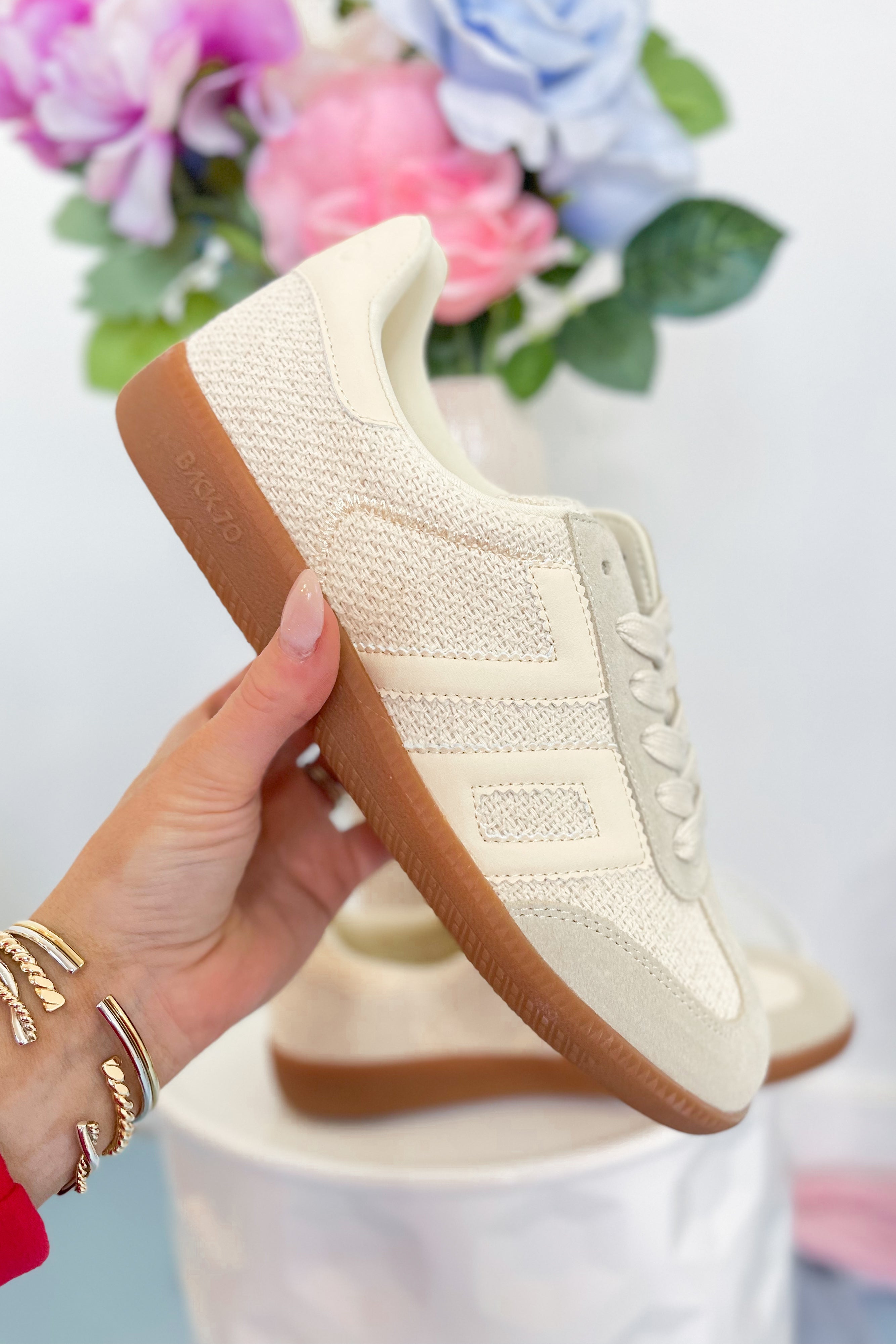 BACK70 IUTA 2512 Sneakers in Beige - Be You Boutique