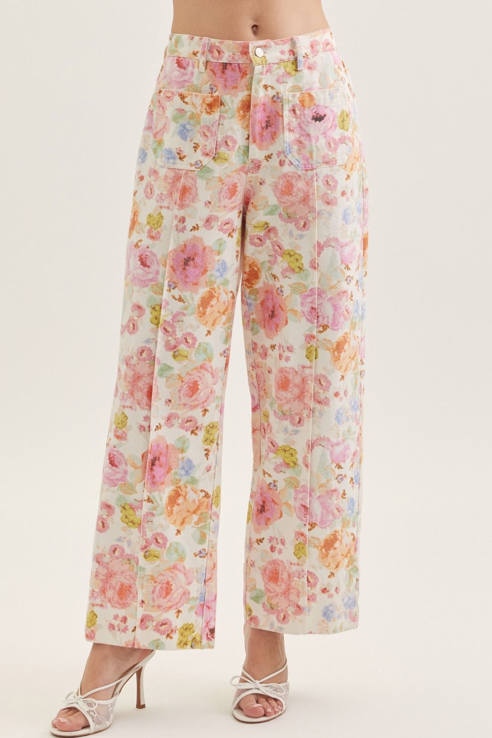 Nick Botanical Floral Printed Pant from ENTRO, stylish 156 pants with vibrant floral pattern, perfect for casual and chic outfits.