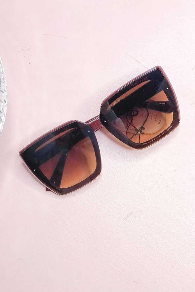 Ollie Oversized Thick Frame Square Fashion Sunglasses - Be You Boutique